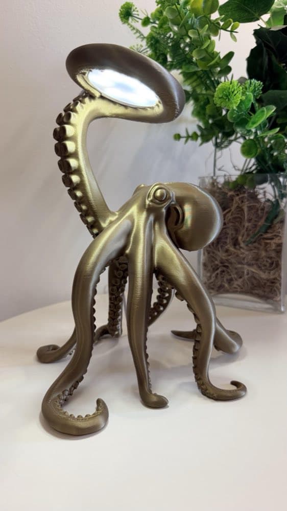 Octopus-shaped table lamp with a sculptural base