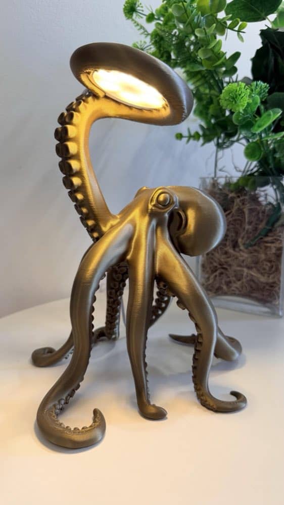 Octopus-shaped table lamp with a sculptural base